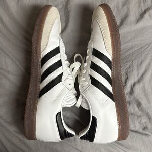 Adidas Men's White and Black Sneakers